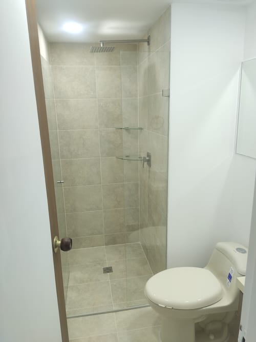 Apartamento de 3 alcobas en arriendo en Las Acacias, Medellín, 120 m² · foto 3 de 13