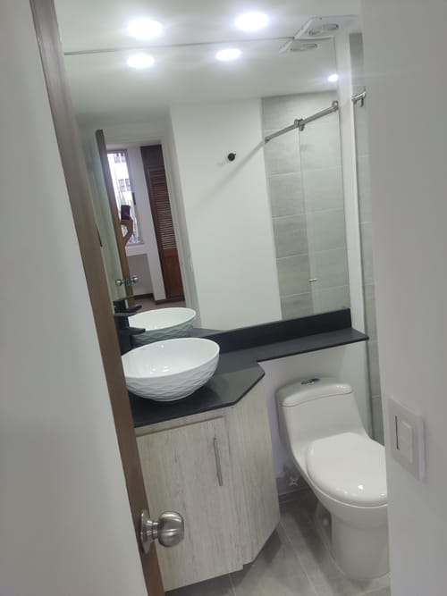 Apartamento de 3 alcobas en arriendo en Las Acacias, Medellín, 120 m² · foto 5 de 13