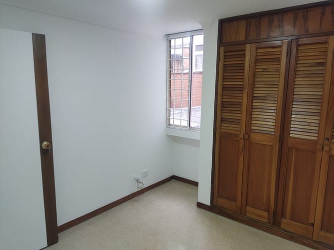 Apartamento de 3 alcobas en arriendo en Las Acacias, Medellín, 120 m² · foto 10 de 13
