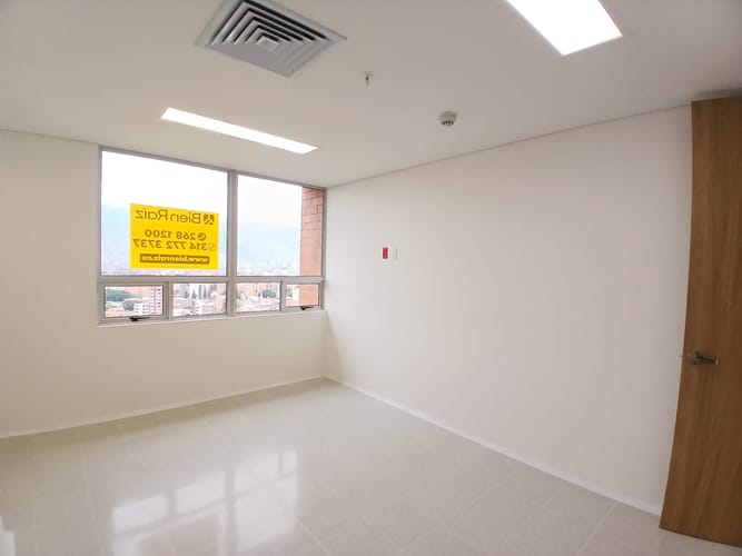 Consultorio en arriendo en Laureles, Medellín, 32 m² · foto 5 de 10