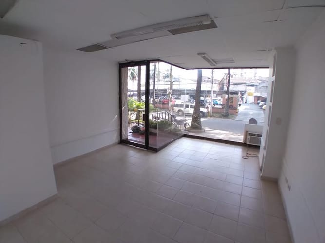 Local en arriendo en Versalles, Cali, 34 m² · foto 2 de 11