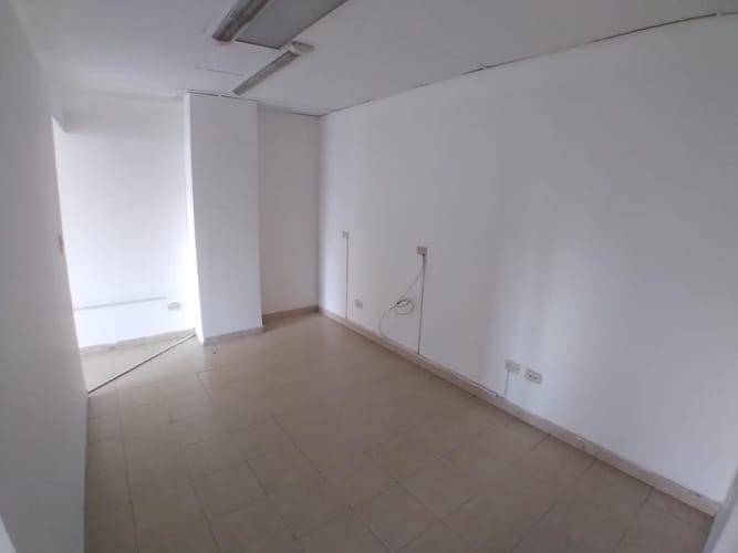 Local en arriendo en Versalles, Cali, 34 m² · foto 4 de 11