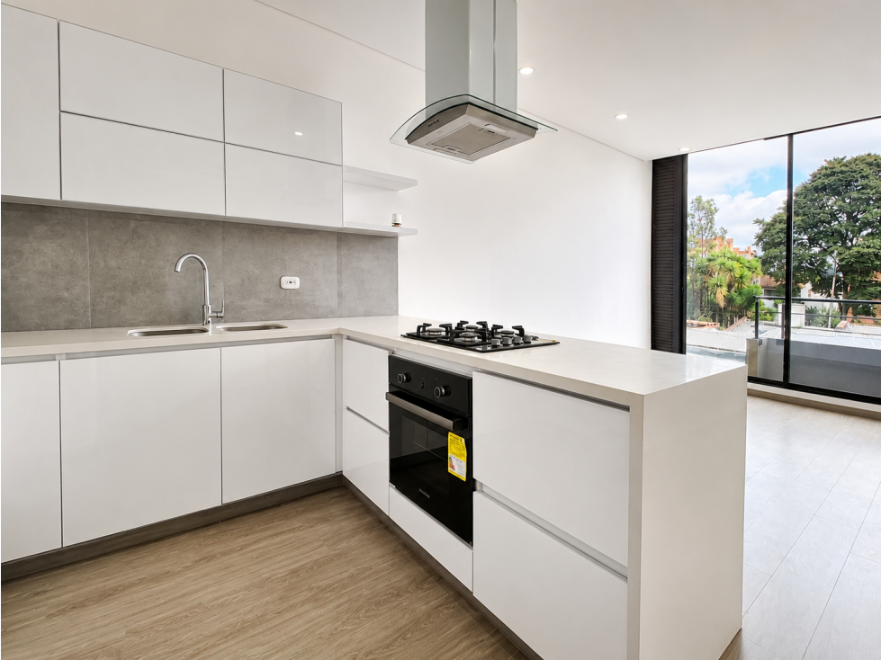 Apartamento en venta en Santa Barbara Occidental, Bogotá · foto 2 de 12
