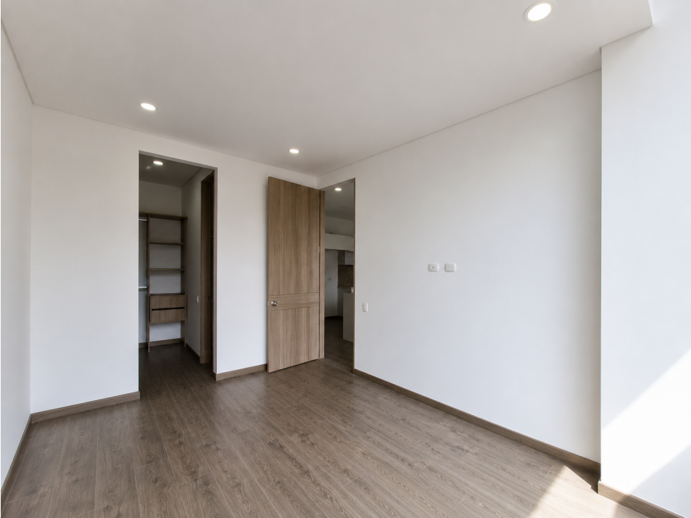 Apartamento en venta en Santa Barbara Occidental, Bogotá · foto 8 de 12