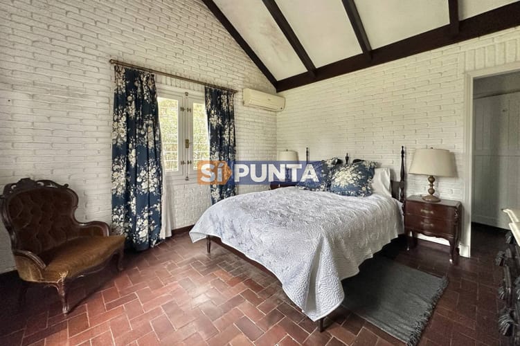 Casa en alquiler anual de 3 dormitorios mas dependencia en San Rafael · Foto 5