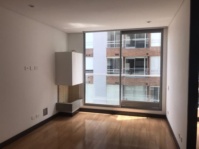 Apartaestudio en venta en Parque Central Bavaria, Bogotá, 55 m² · foto 2 de 13