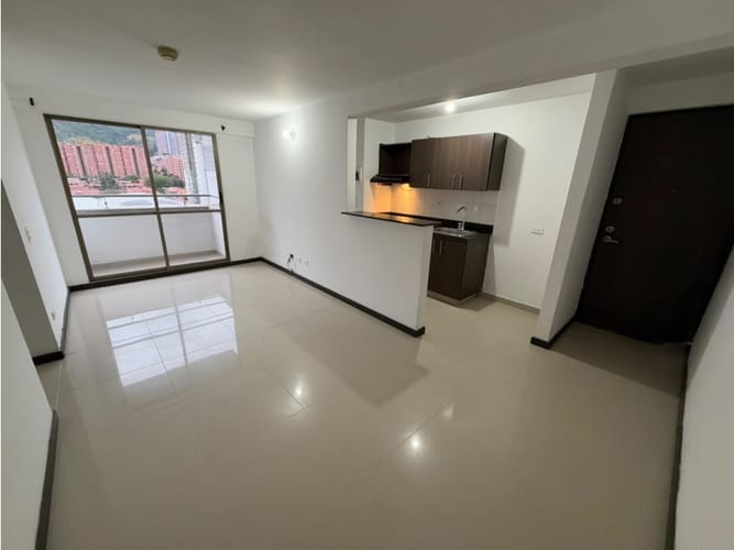 3BR Apartment in Niquia (80 m²) - 4
