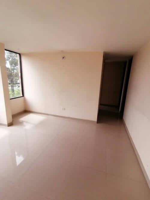 Apartamento en venta en Pinar De Suba, Bogotá · foto 3 de 16