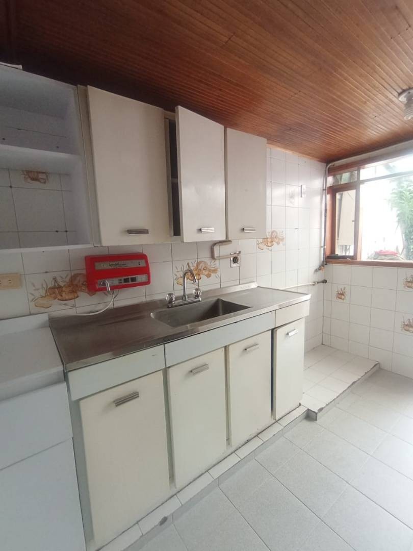 Casa en venta en Kennedy Central, Bogotá · foto 6 de 24