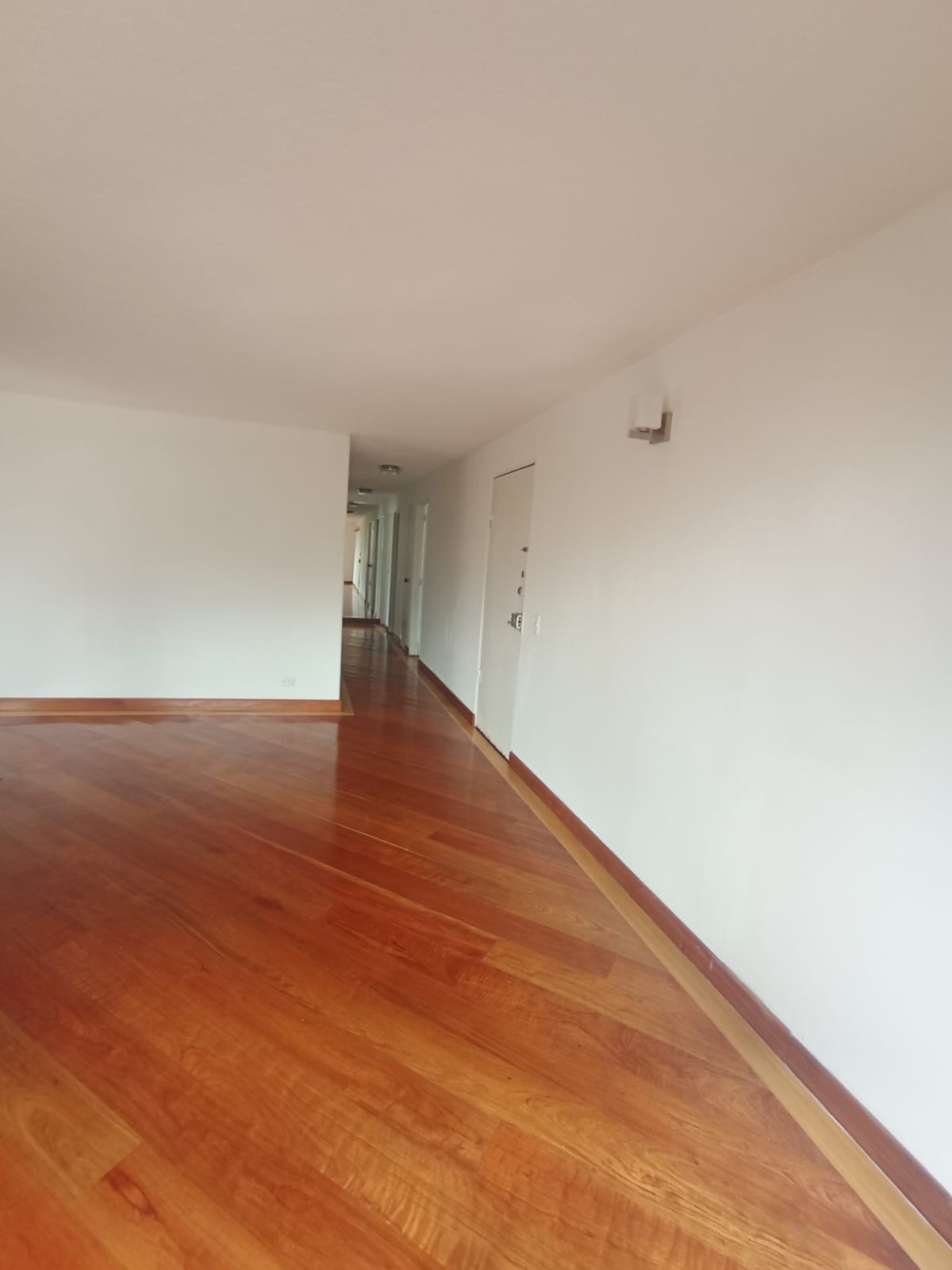 Apartamento en venta en La Floresta, Bogotá · foto 3 de 24