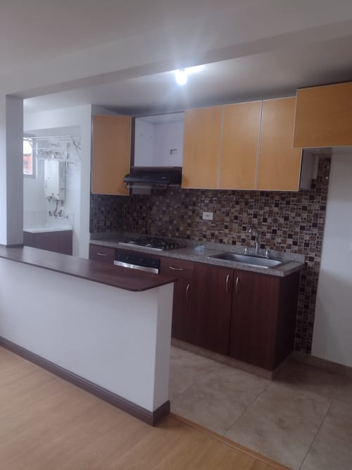 Apartamento de 3 alcobas en venta en Villas De Granada, Bogotá, 70 m² · foto 3 de 20
