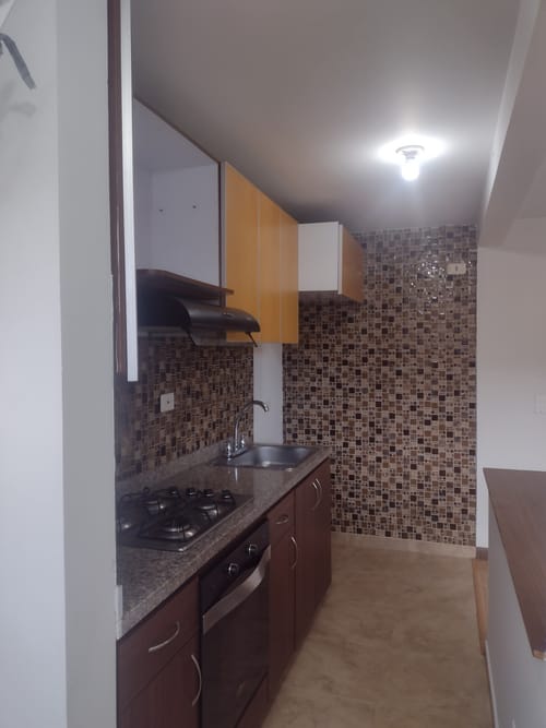 Apartamento de 3 alcobas en venta en Villas De Granada, Bogotá, 70 m² · foto 5 de 20