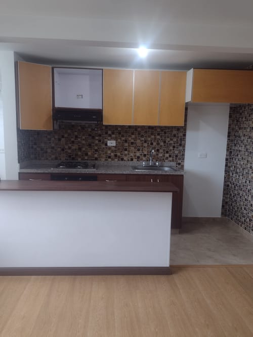 Apartamento de 3 alcobas en venta en Villas De Granada, Bogotá, 70 m² · foto 6 de 20