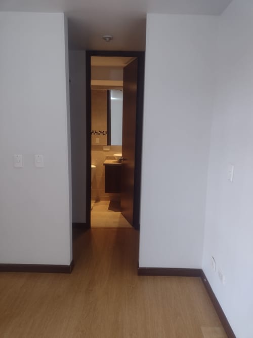 Apartamento de 3 alcobas en venta en Villas De Granada, Bogotá, 70 m² · foto 14 de 20