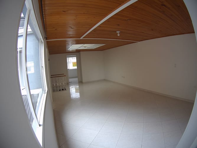 Casa de 9 alcobas en venta en El Laurel, Bogotá, 238 m² · foto 9 de 24