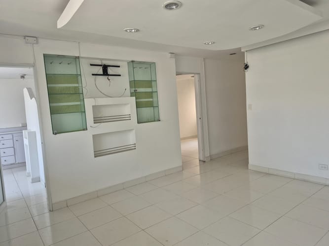 Local en arriendo en San Vicente, Cali, 120 m² · foto 2 de 11