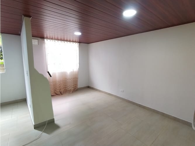 Apartamento en venta en Gran Yomasa, Bogotá · foto 3 de 24