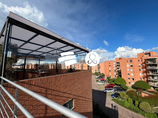 Apartamento de 3 alcobas en venta en Conjunto Residencial Zaragoza, Madrid, 90 m² · foto 17 de 24