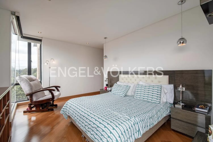 Apartamento de 3 alcobas en venta en Cerros De Suba, Bogotá, 186 m² · foto 13 de 19
