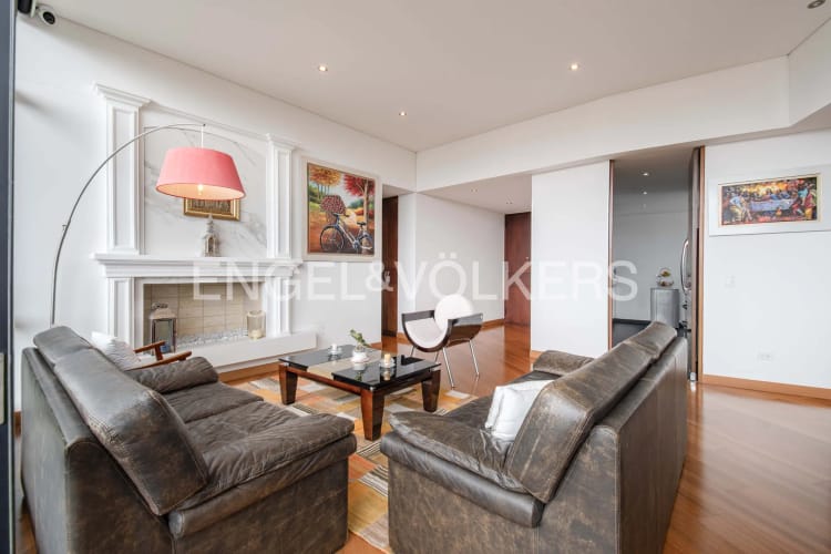 Apartamento de 3 alcobas en venta en Cerros De Suba, Bogotá, 186 m² · foto 4 de 19