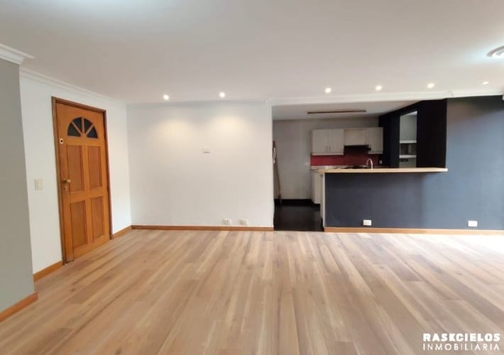 Apartamento de 3 alcobas en arriendo en Patio Bonito, Medellín, 120 m² · foto 3 de 14