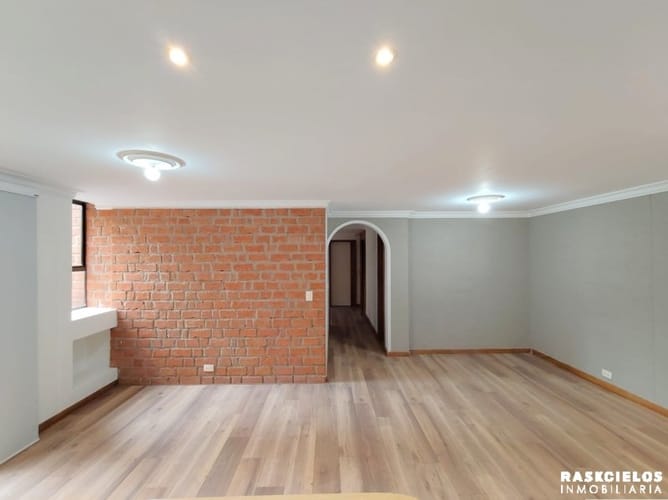 Apartamento de 3 alcobas en arriendo en Patio Bonito, Medellín, 120 m² · foto 5 de 14