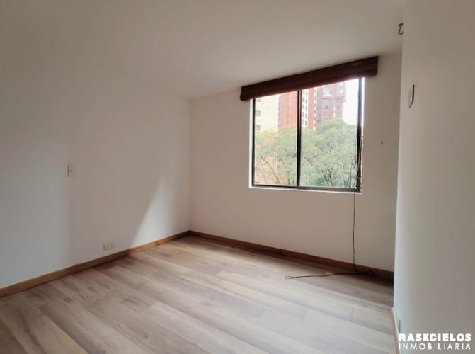 Apartamento de 3 alcobas en arriendo en Patio Bonito, Medellín, 120 m² · foto 12 de 14