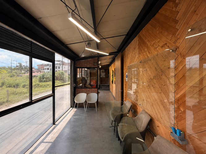 Oficina en arriendo en La Badea, Dosquebradas, 220 m² · foto 2 de 14