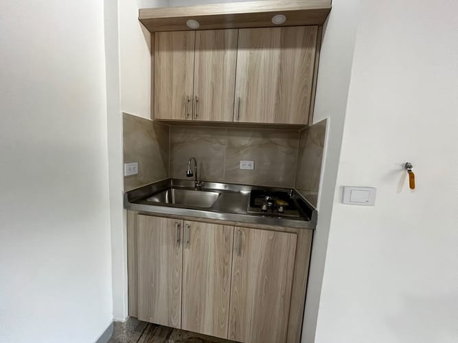 Local en arriendo en Belen La Palma, Medellín, 32 m² · foto 5 de 6