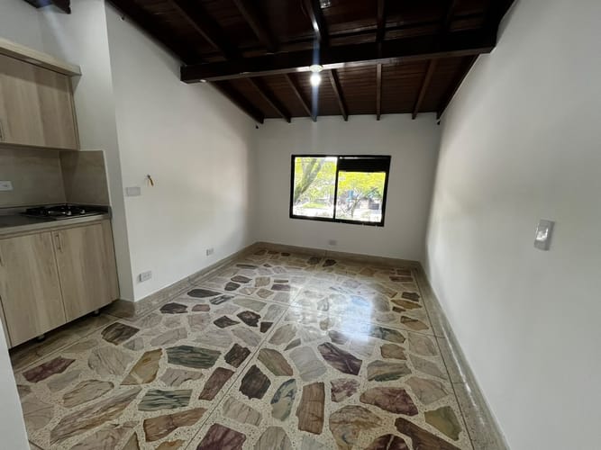 Local en arriendo en Belen La Palma, Medellín, 32 m² · foto 4 de 6
