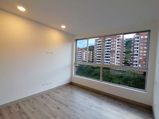 Apartamento de 3 alcobas en venta en Cristales, Cali, 108 m² · foto 9 de 24