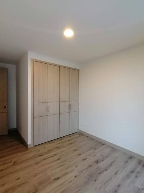 Apartamento de 3 alcobas en venta en Cristales, Cali, 108 m² · foto 17 de 24