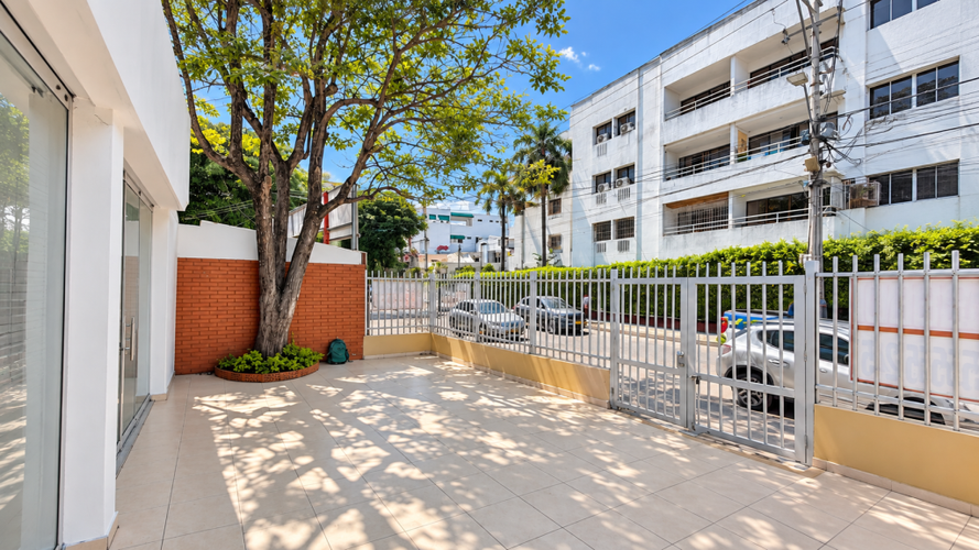 Local en arriendo en Manga, Cartagena, 44 m² · foto 4 de 8