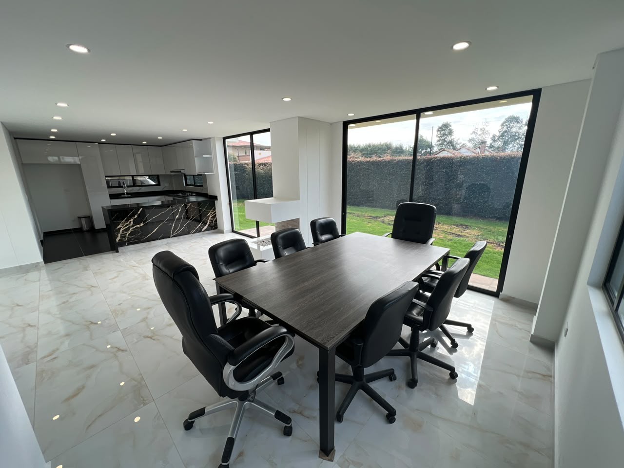 Casa en venta en Vda Canelon, Cajicá · foto 2 de 24
