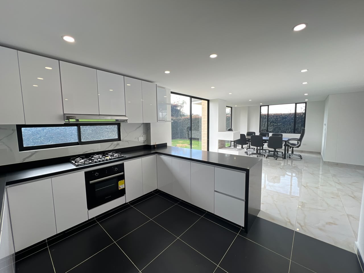 Casa en venta en Vda Canelon, Cajicá · foto 9 de 24