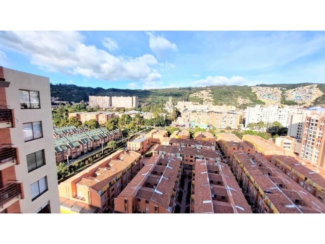 Apartamento de 3 alcobas en venta en Pradera Norte, Bogotá, 111 m² · foto 5 de 24