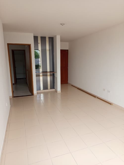 Apartamento de 3 alcobas en venta en Ciudad Capri, Cali, 65 m² · foto 2 de 24