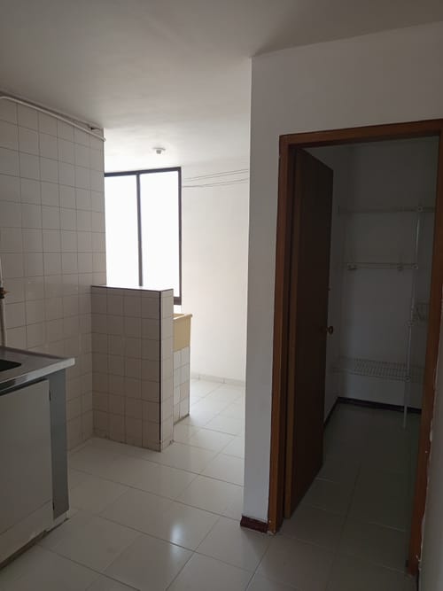 Apartamento de 3 alcobas en venta en Ciudad Capri, Cali, 65 m² · foto 13 de 24