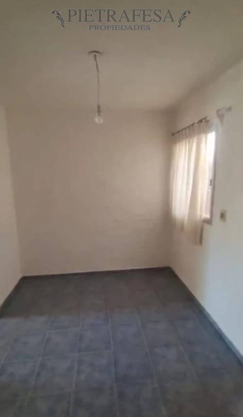Casa en alquiler, 3 dormitorios, 1 baño, patio, cochera. Solymar. · Foto 2