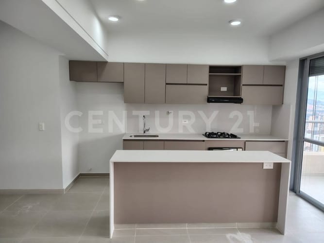 Apartamento de 3 alcobas en venta en Holanda, Sabaneta, 85 m² · foto 2 de 24
