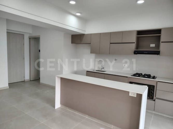 Apartamento de 3 alcobas en venta en Holanda, Sabaneta, 85 m² · foto 3 de 24