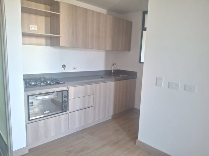 Apartamento de 2 alcobas en arriendo en La Ceja, 68 m² · foto 3 de 16