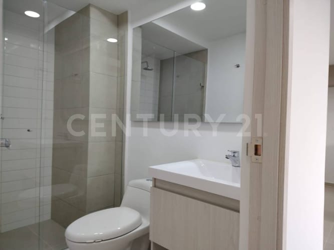 Apartamento de 3 alcobas en venta en Holanda, Sabaneta, 85 m² · foto 13 de 24