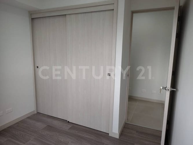 Apartamento de 3 alcobas en venta en Holanda, Sabaneta, 85 m² · foto 17 de 24