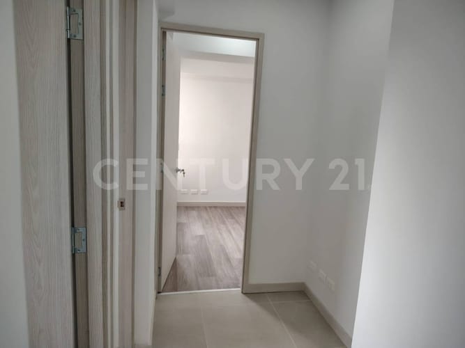 Apartamento de 3 alcobas en venta en Holanda, Sabaneta, 85 m² · foto 18 de 24