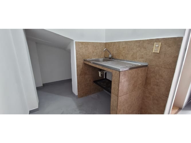 Local en arriendo en Colombia, Medellín, 48 m² · foto 4 de 11