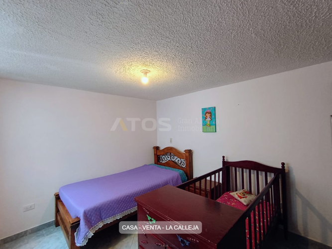 Casa de 5 alcobas en venta en La Calleja, Tunja, 270 m² · foto 8 de 24