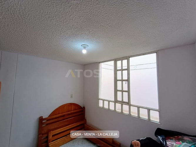 Casa de 5 alcobas en venta en La Calleja, Tunja, 270 m² · foto 12 de 24