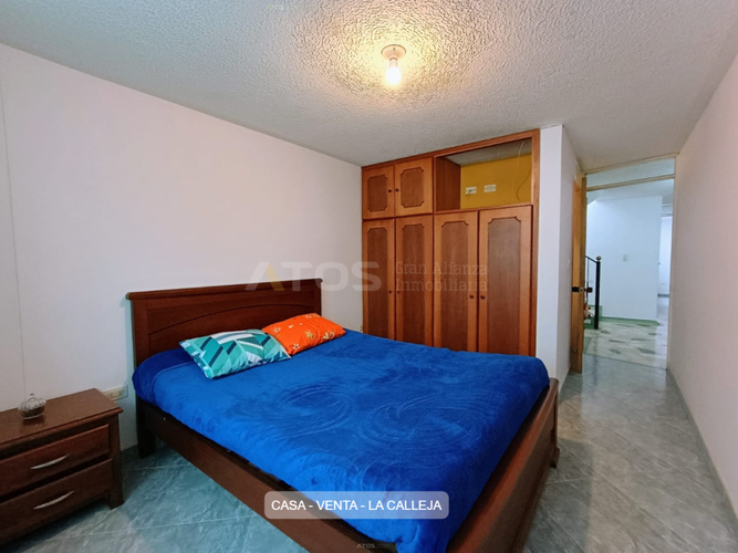 Casa de 5 alcobas en venta en La Calleja, Tunja, 270 m² · foto 16 de 24
