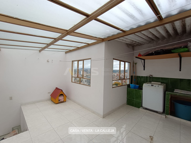 Casa de 5 alcobas en venta en La Calleja, Tunja, 270 m² · foto 23 de 24